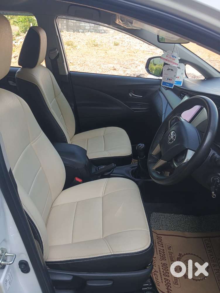 Toyota Innova Crysta 2.4 G Mt, 2023, Diesel