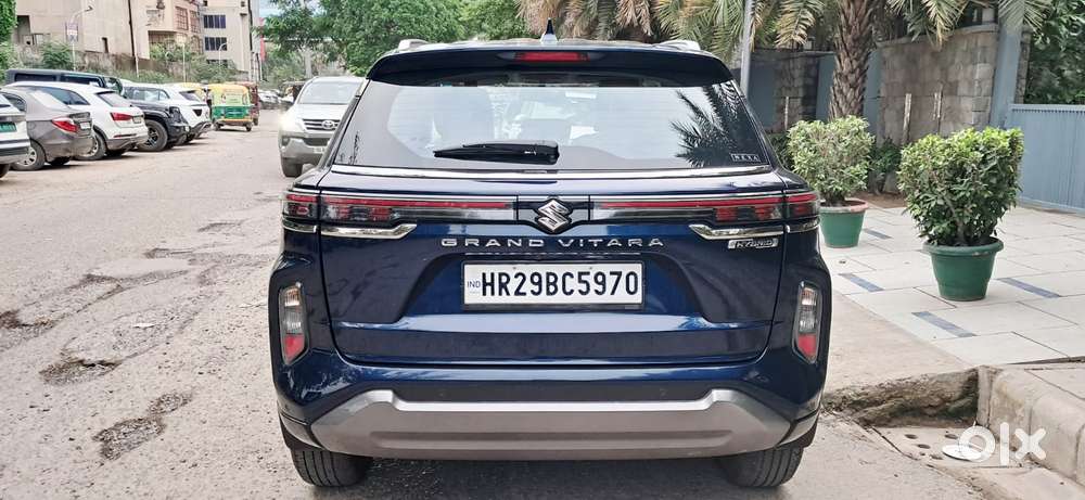 Maruti Suzuki Grand Vitara 1.5 Alpha Plus Intelligent Hybrid Ecvt, 2..