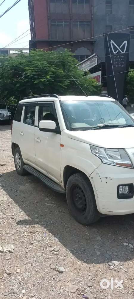 Mahindra Tuv 300 2017