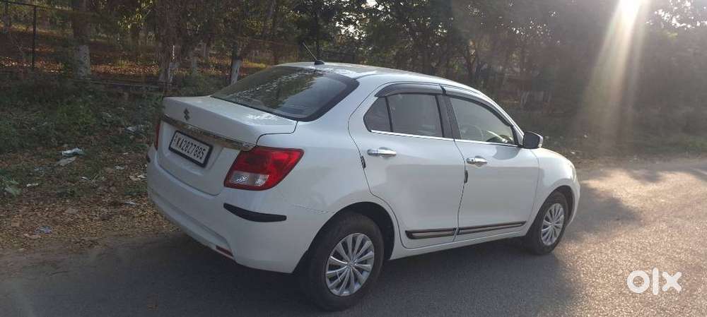 Maruti Suzuki Swift Dzire Vxi Optional, 2022, Petrol