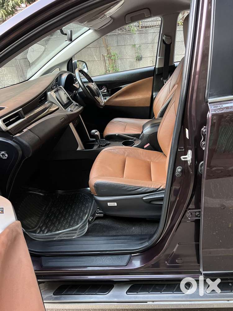 Toyota Innova Crysta