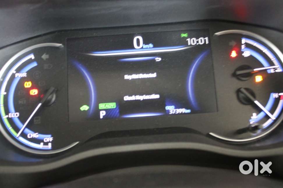 Toyota Innova Hycross 2.0 Vx Hybrid 7 Str, 2023, Petrol