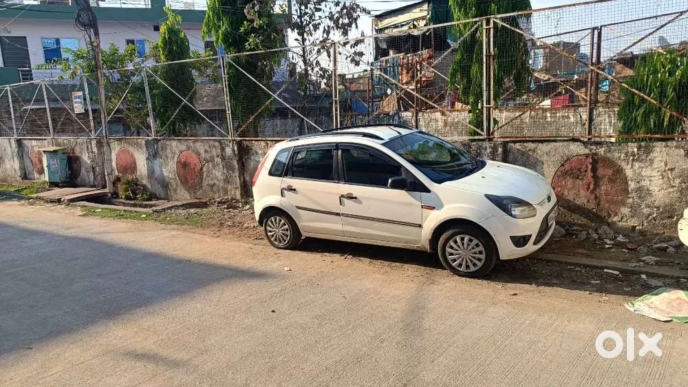 Ford Figo 2012 Diesel 130000 Km Driven