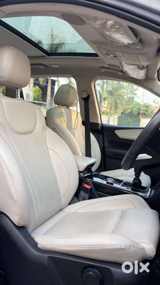 Mahindra Xuv700, 2022, Diesel