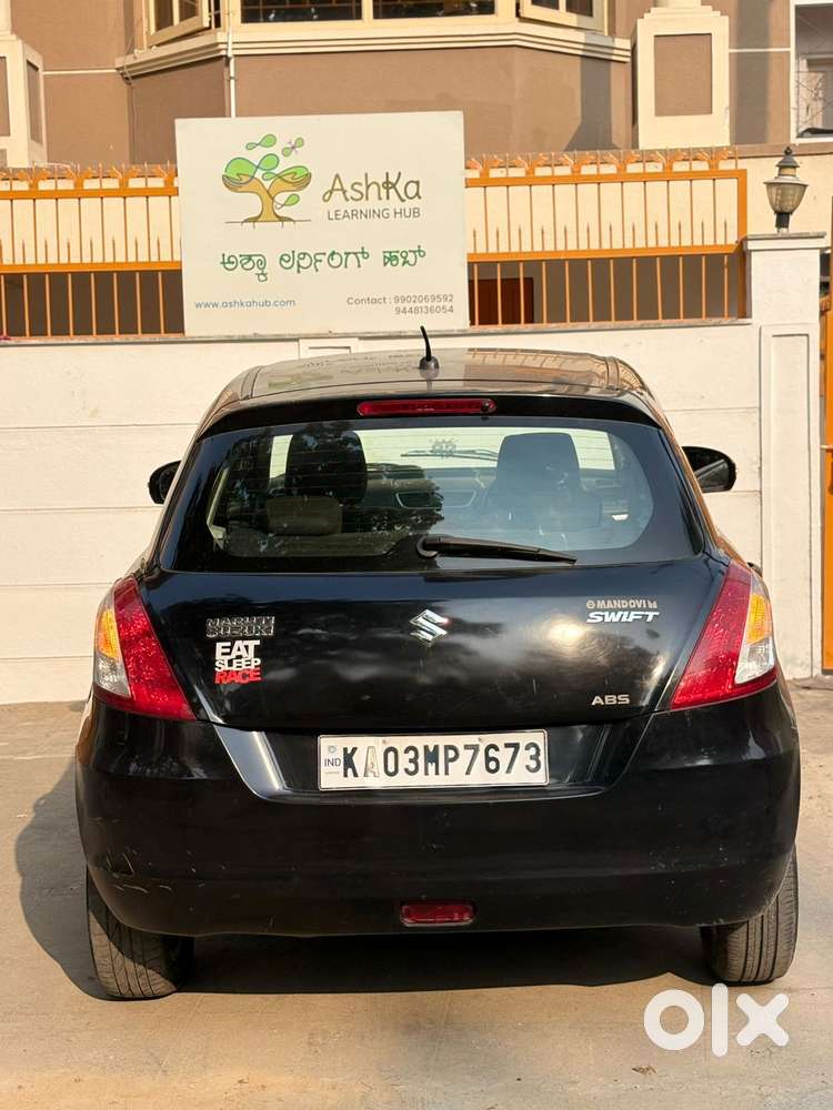 Maruti Suzuki Swift Zxi, 2011, Petrol