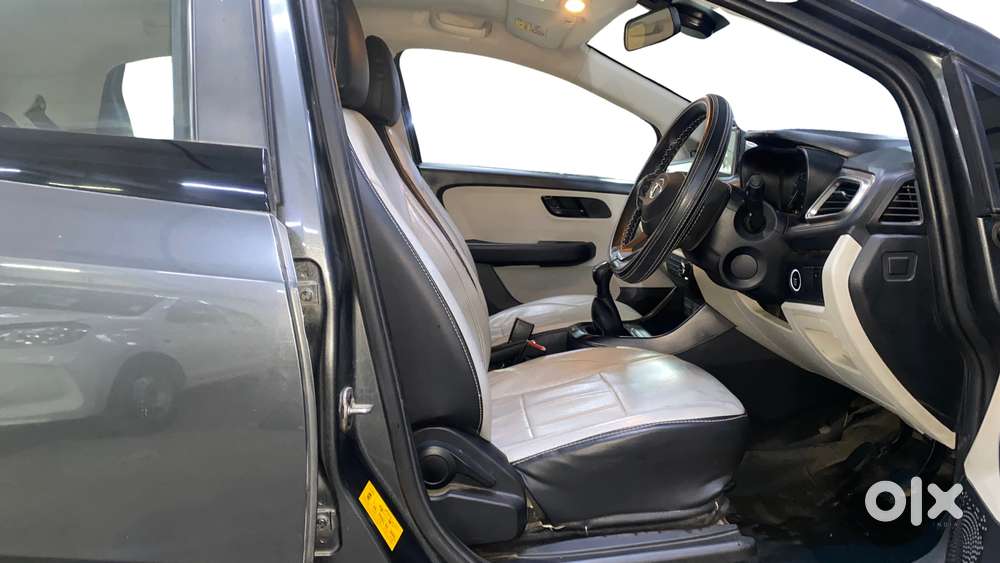 Tata Altroz 1.2 Xt, 2022, Petrol