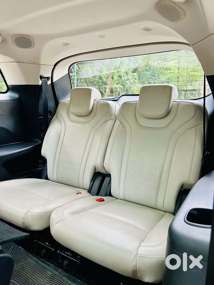 Mahindra Xuv700 2.2 Ax 7 Diesel At Luxury Pack Str, 2021, Petrol