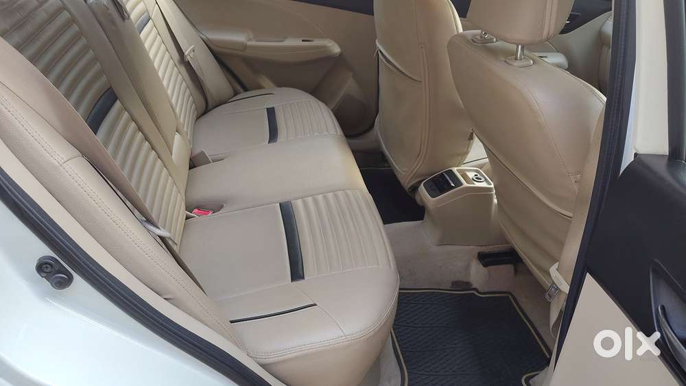 Maruti Suzuki Dzire 1.2 Vxi Amt, 2019, Petrol