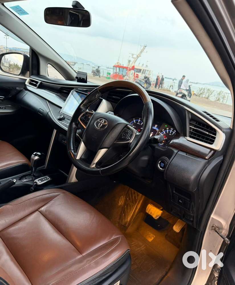 Toyota Innova Crysta 2.8 Zx At, 2016, Diesel