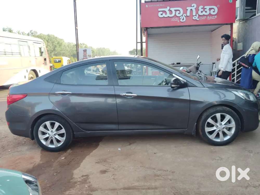 Hyundai Verna Automatic