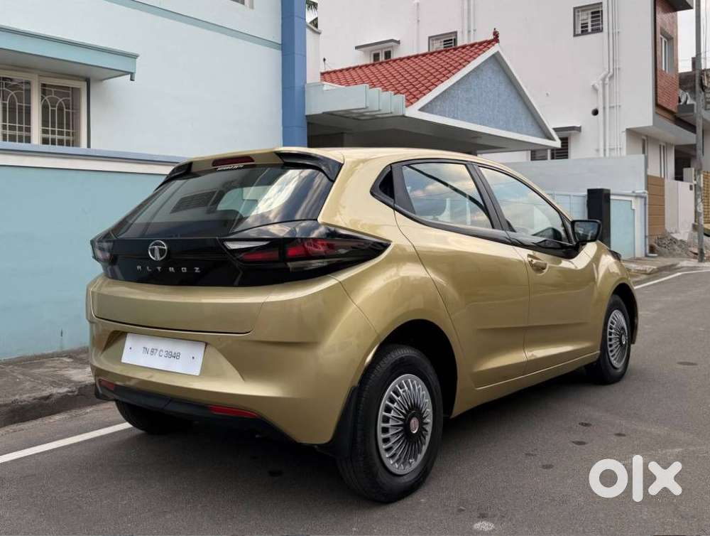 Tata Altroz 1.2 Xe, 2021, Petrol