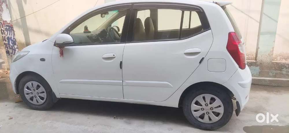 Hyundai I10 2011 Petrol 65000 Km Driven