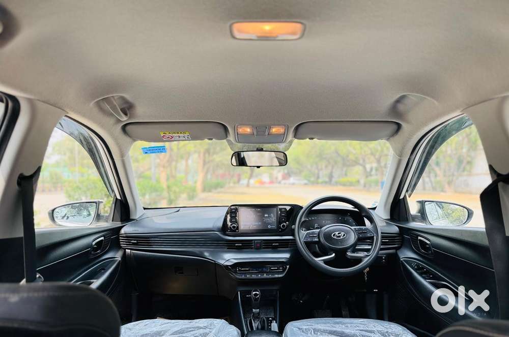 Hyundai I20 Sportz 1.2 Ivt Dual Tone, 2023, Petrol