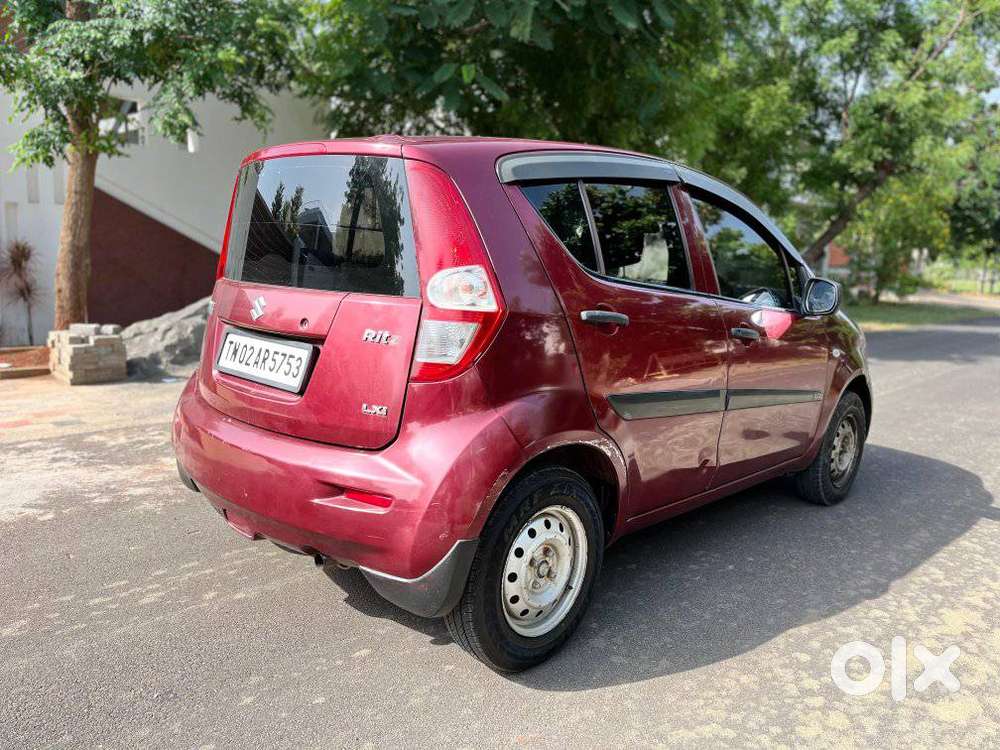 Maruti Suzuki Ritz Lxi, 2011, Petrol