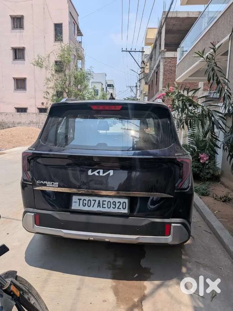 Kia Carens Clavis 2025 Petrol 11000 Km Driven