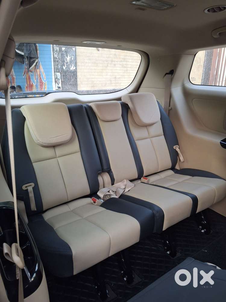 Kia Carnival Premium, 2021, Petrol