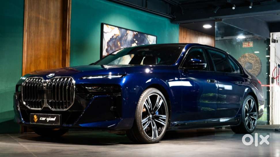 Bmw I7 Xdrive60, 2023, Electric