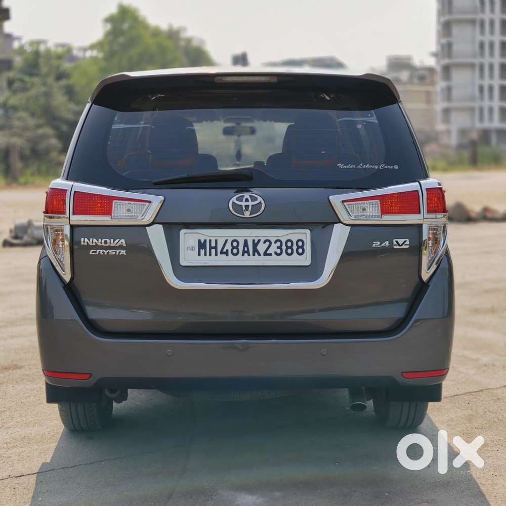 Toyota Innova Crysta 2016 Diesel Well Maintained