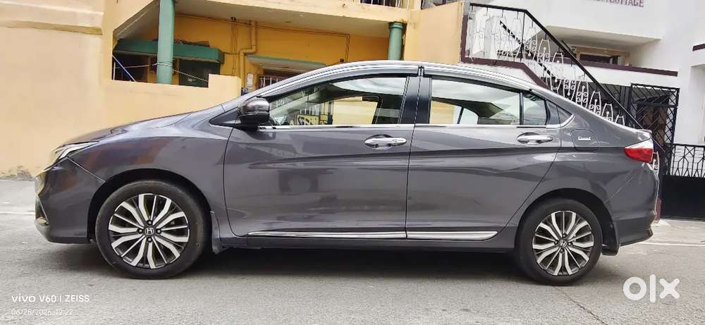Honda City Zx I-dtec Manual Transmission 2017 Diesel Well Maintained