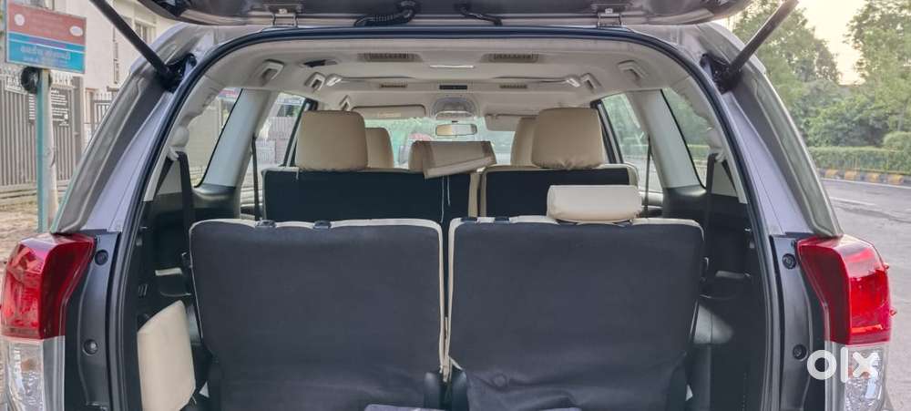 Toyota Innova Crysta