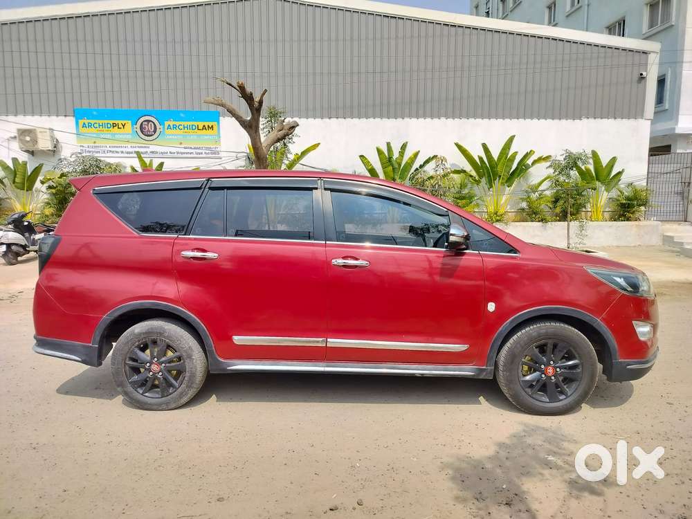 Toyota Innova Crysta Touring Sport 2.4 Mt, 2017, Diesel