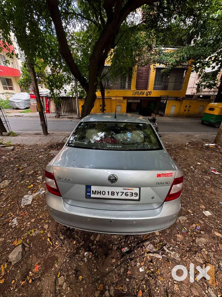 Skoda Rapid 2015 Petrol 85000 Km Driven