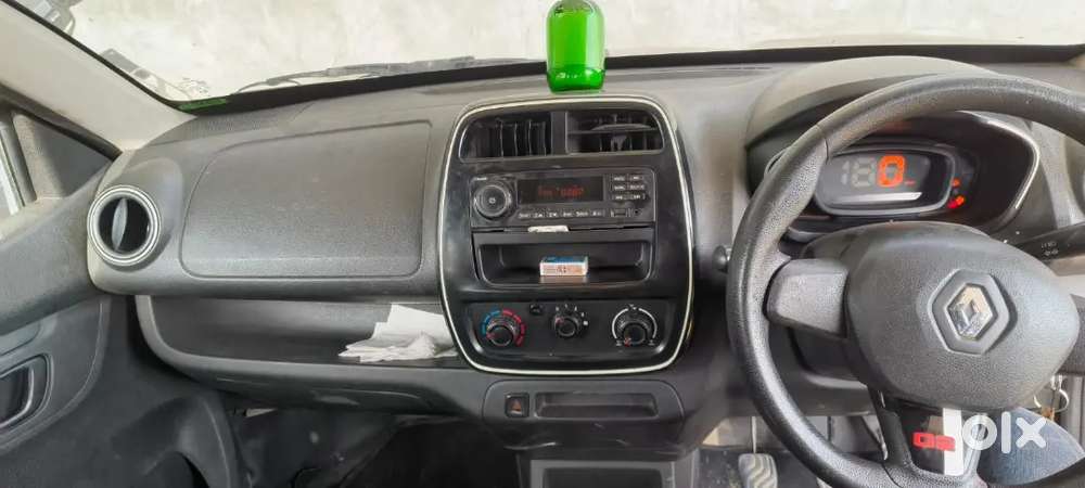 Renault Kwid 2018 Manual Petrol Lene Wale Hi Massage Kre