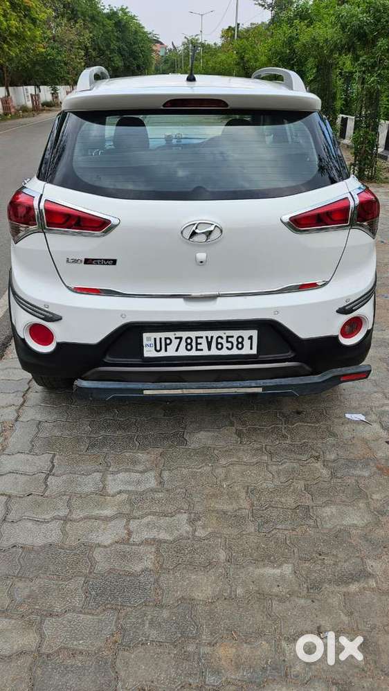 Hyundai I20 Active S Model Petrol 2017 July 1 Owner 90000km Driven