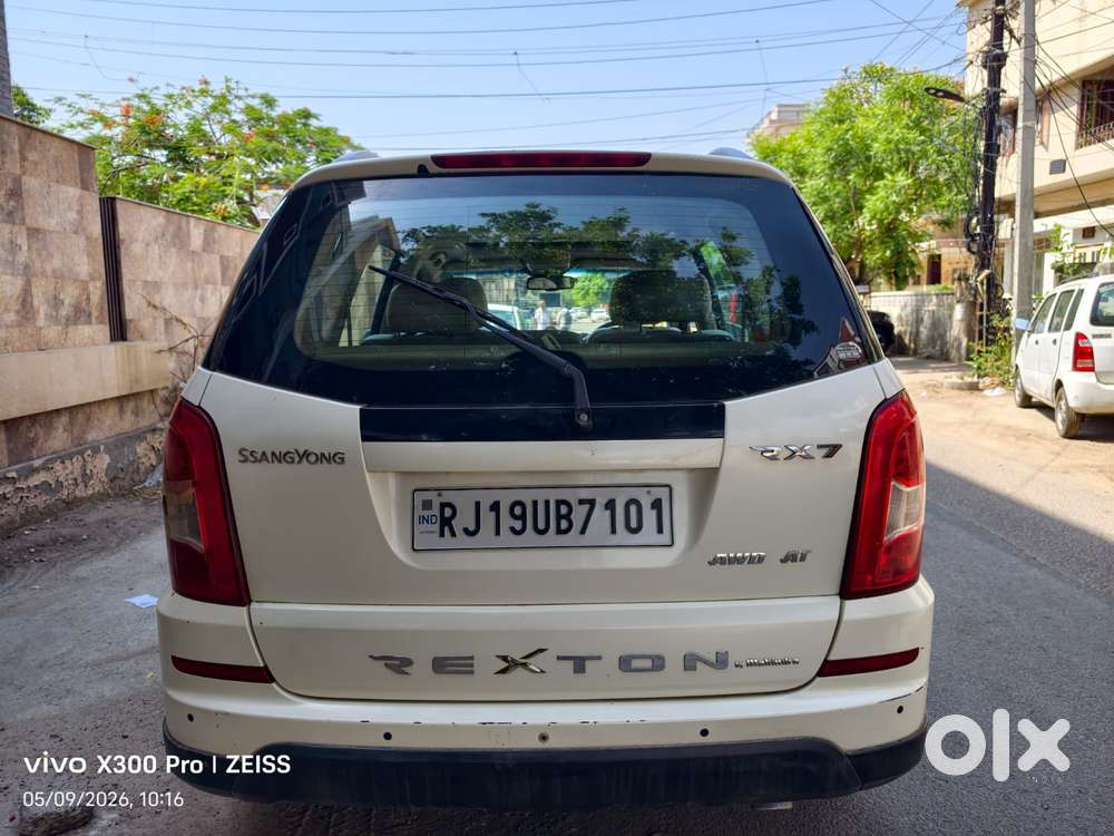Mahindra Rexton, 2013