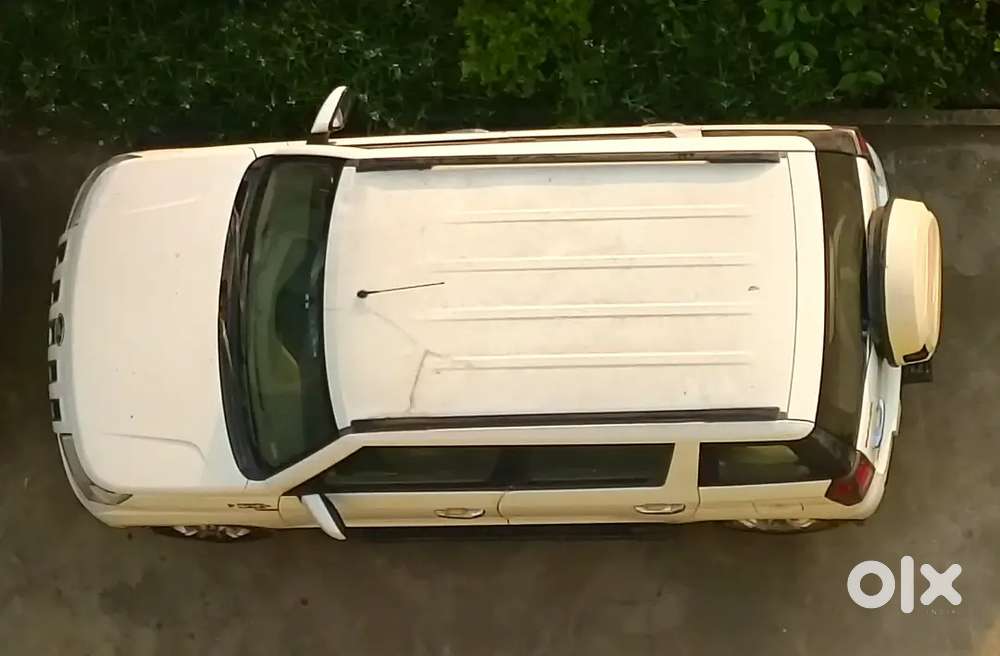 Mahindra Tuv 300