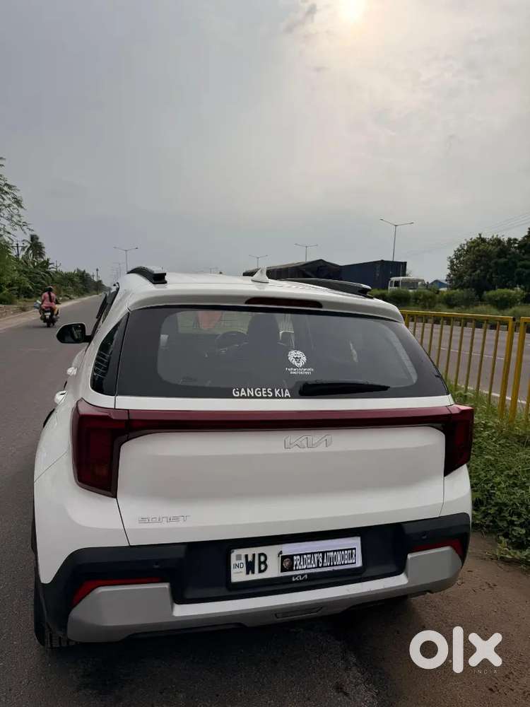 Only 10 Months Old Kia Sonet Htk+(0) For Sale
