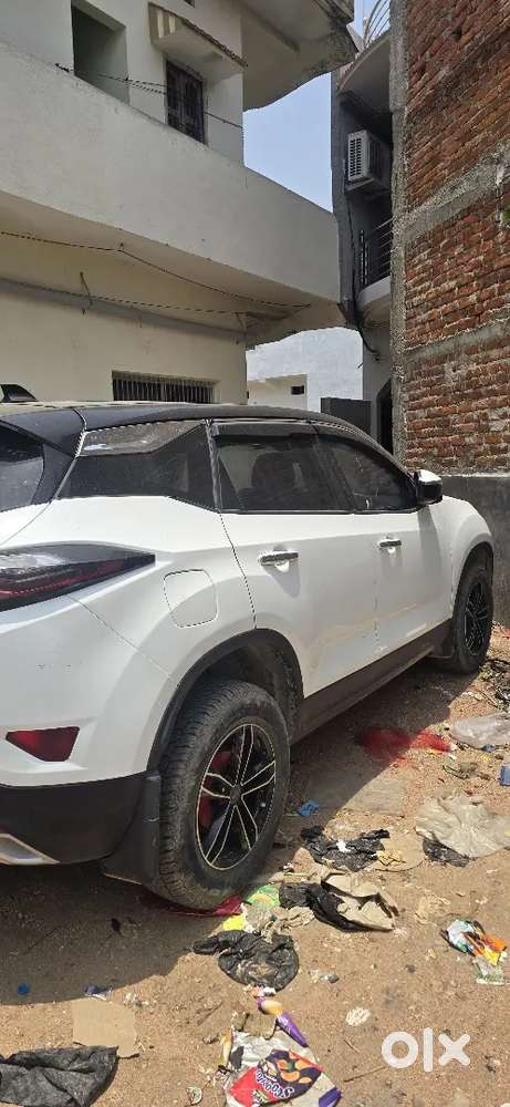 Tata Harrier Dual Tone, Mint Condition