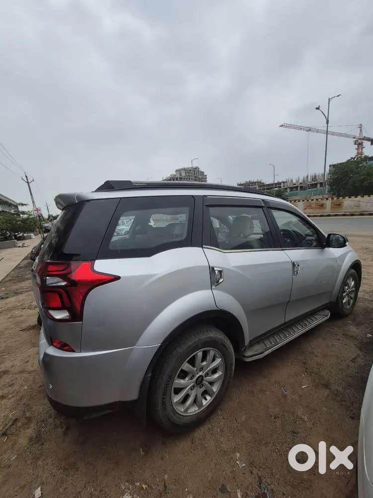 Mahindra W7  11/2020 Manual