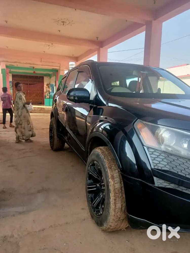 Mahindra Xuv500 2013 Diesel 15000 Km Driven