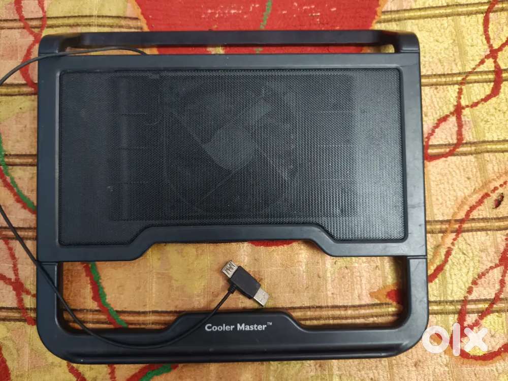 Laptop cooling stand