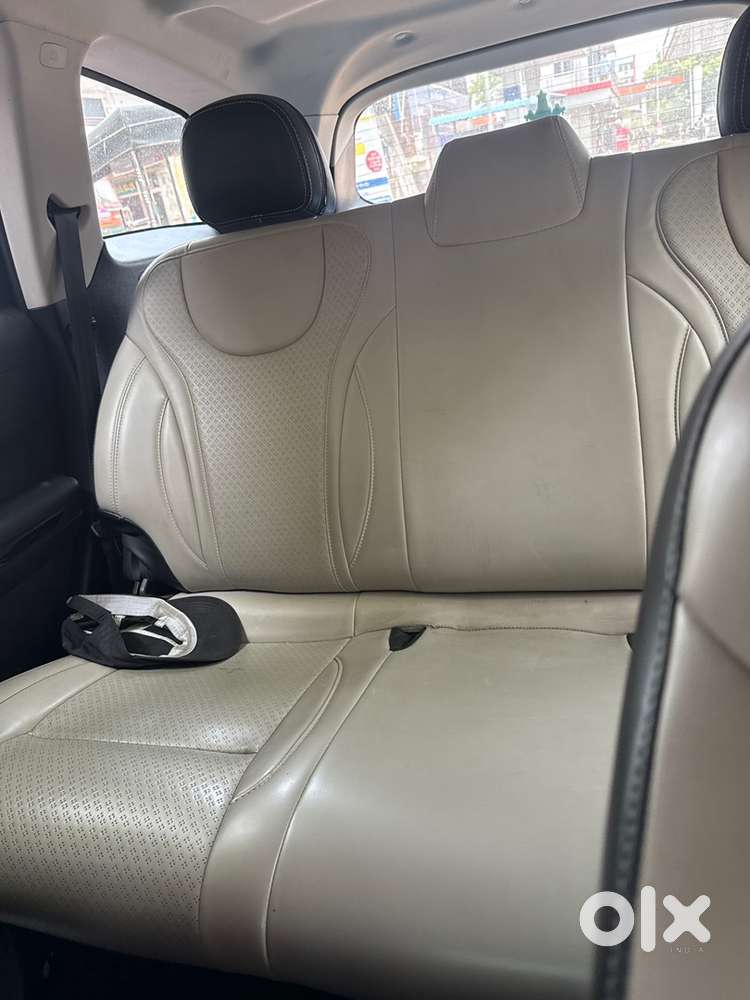 Mahindra Xuv700 2022 Diesel Manual Year