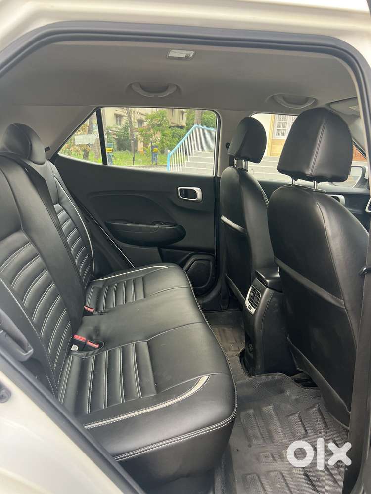 Hyundai Venue S Turbo Dct, 2020, Petrol