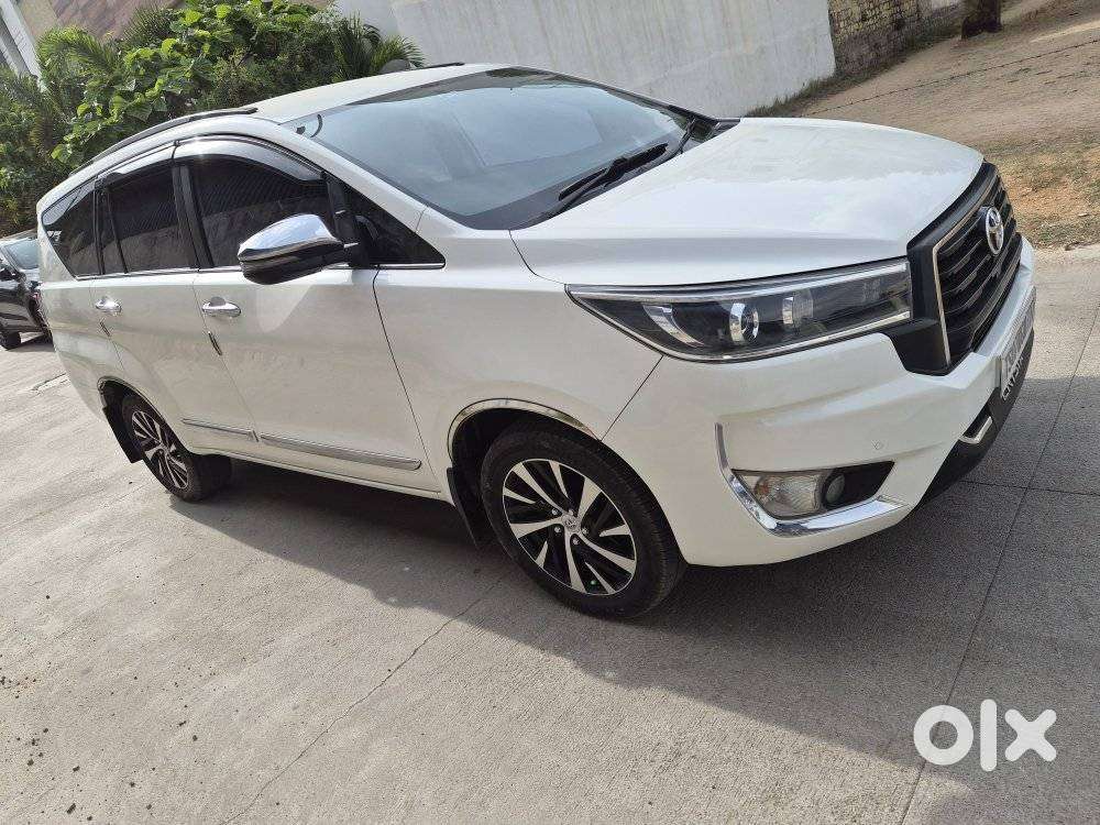 Toyota Innova Crysta 2.4 Z 7 Str, 2023, Diesel