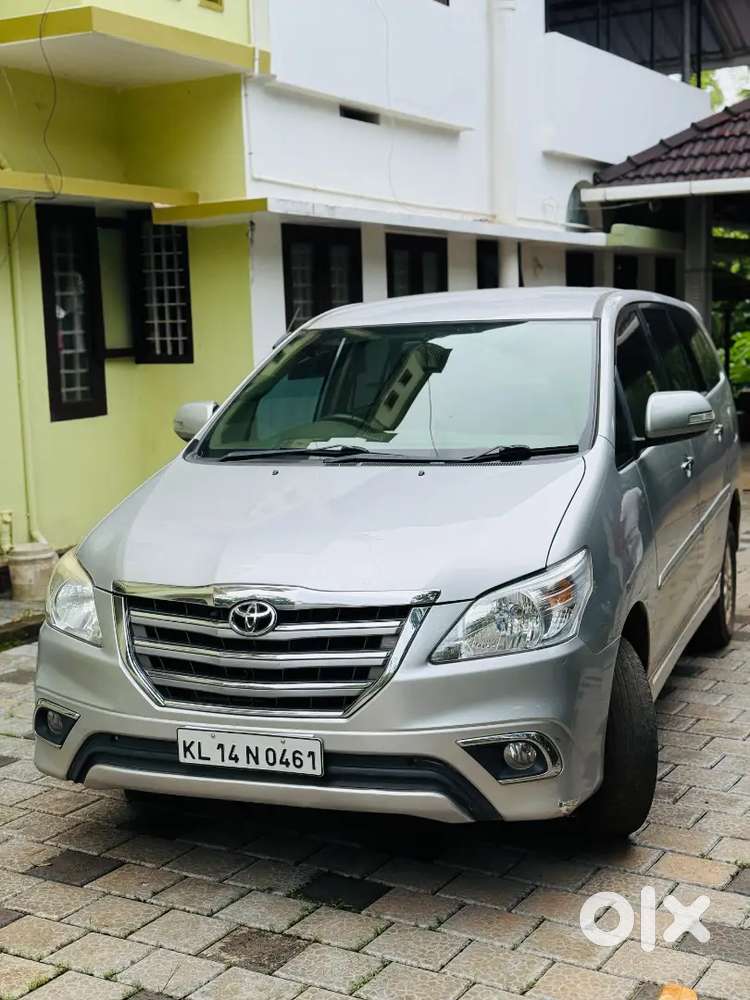 Toyota Innova 2013 V  Diesel 270000 Km Driven Original Kerala