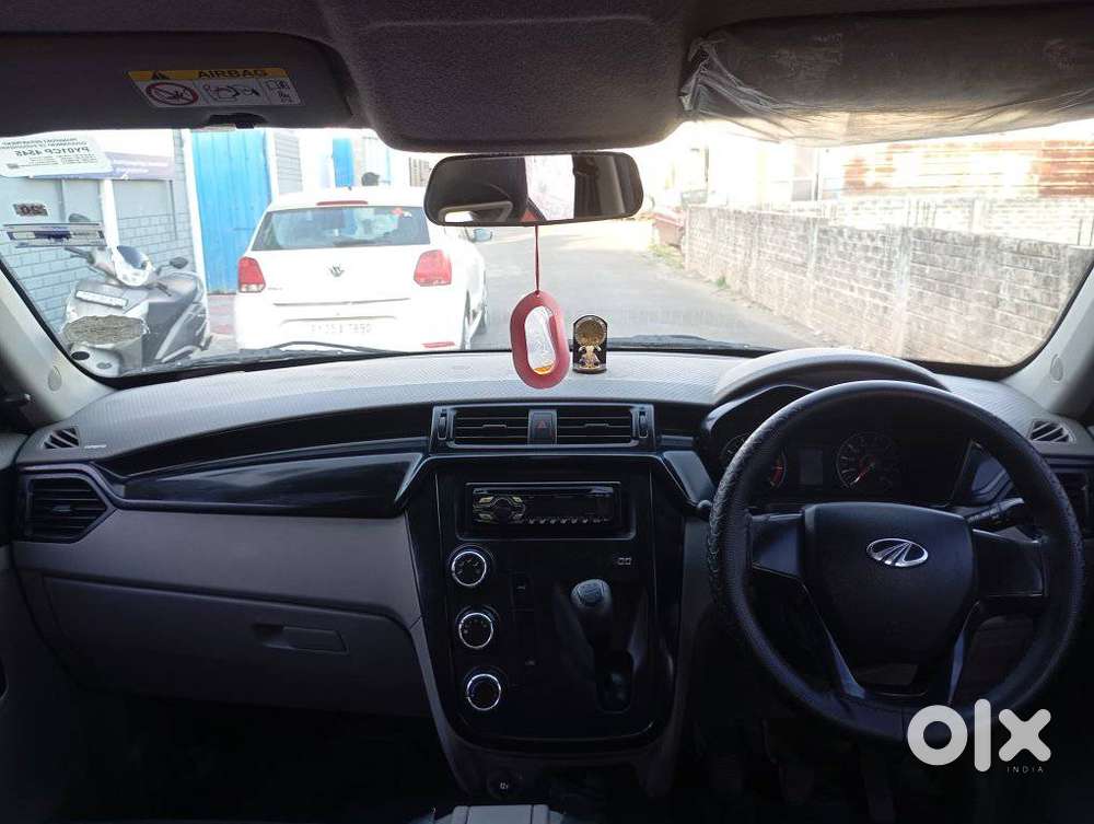 Mahindra Kuv 100, 2017, Petrol