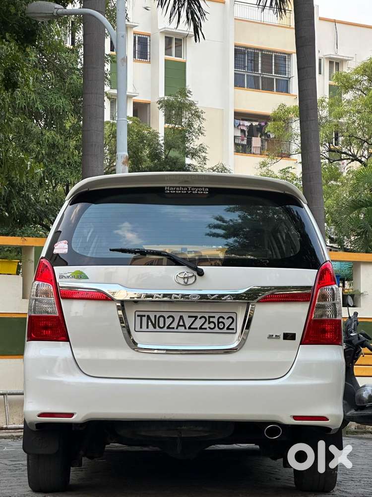 Toyota Innova 2.5 Zx Diesel 7 Seater Bsiii, 2014, Petrol