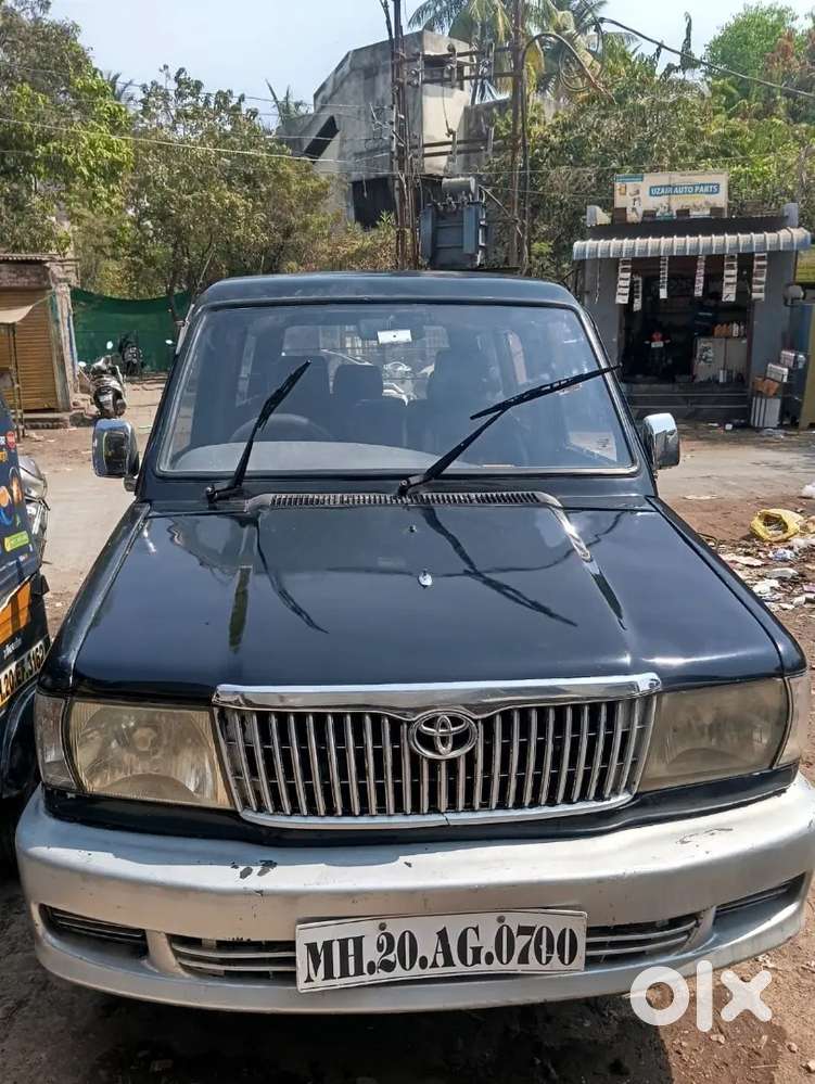 Toyota Qualis 2003 Diesel 170000 Km Driven