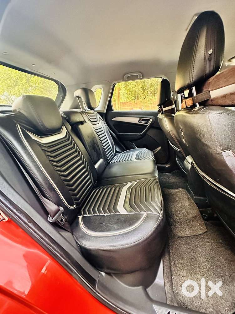 Maruti Suzuki Vitara Brezza Zdi+ Dual Tone Mt, 2017, Diesel