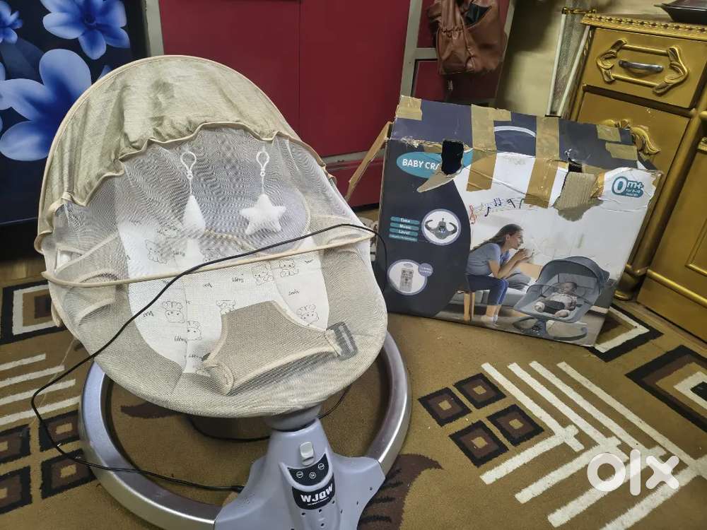 Baby electric swing