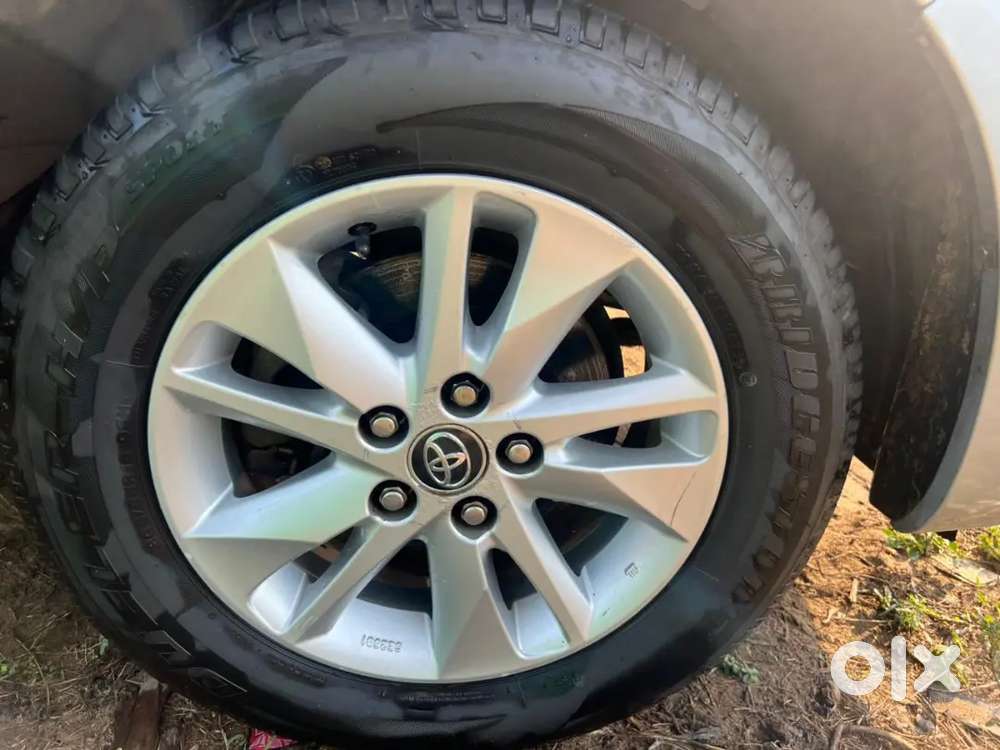 Toyota Innova Crysta 2019 Diesel 245000 Km Driven