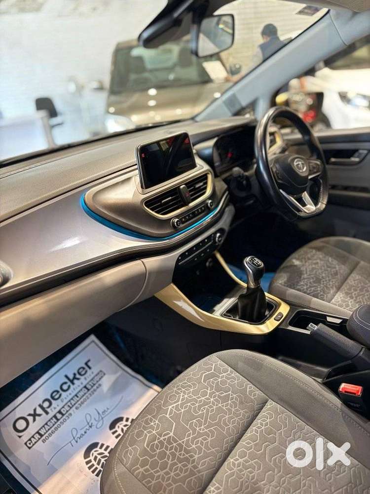 Tata Altroz Xz, 2022, Petrol