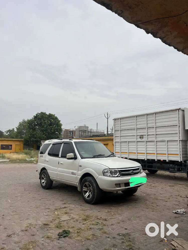 Tata Safari 2012