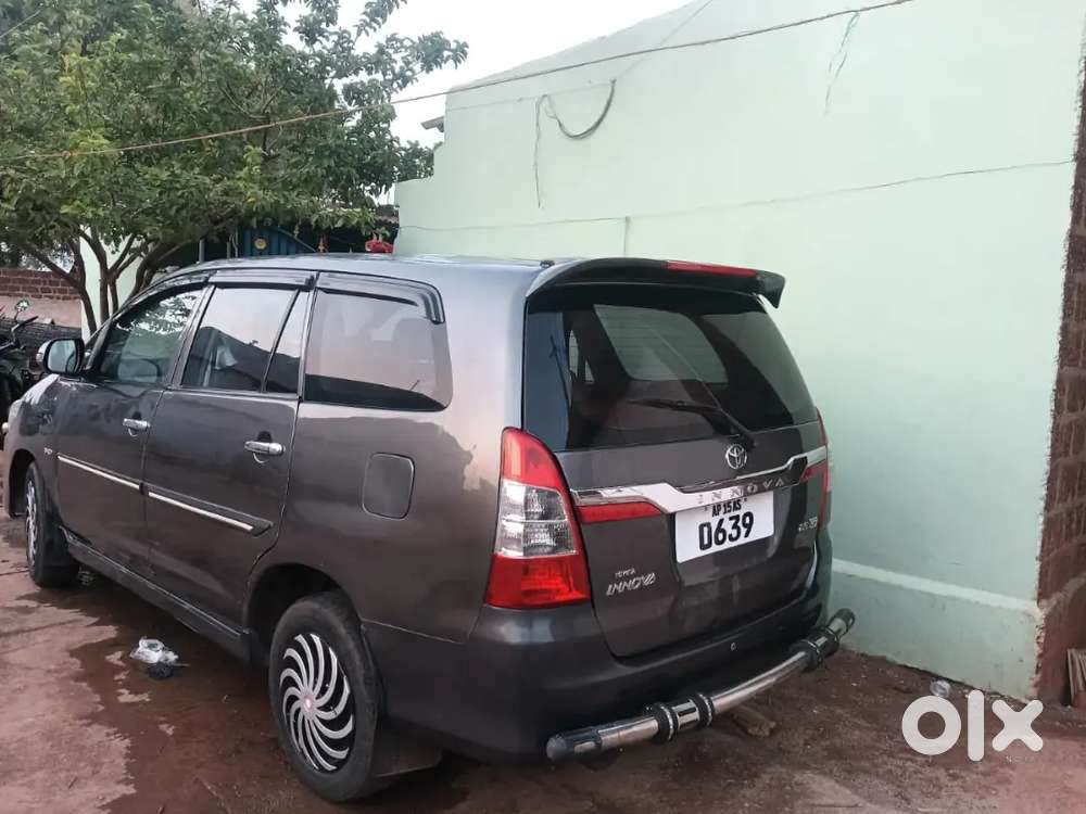 Toyota Innova 2010