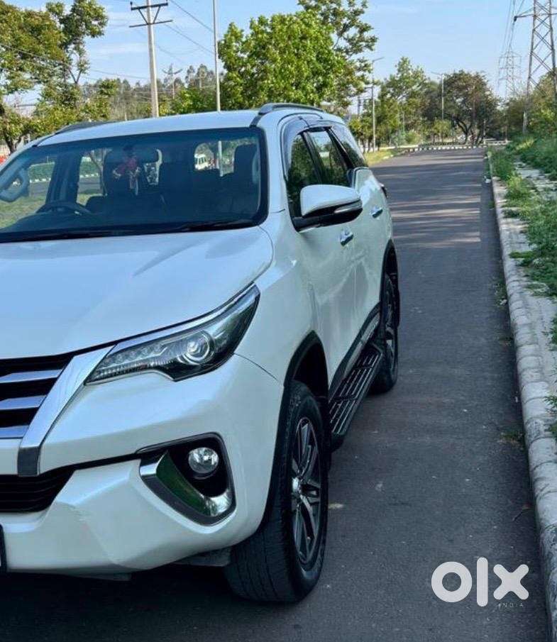 Toyota Fortuner Legender 4x2 At 2.8, 2016, Diesel