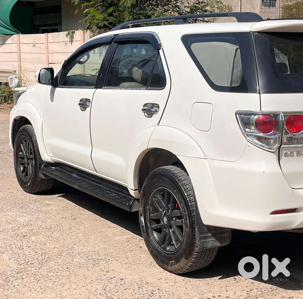 Toyota Fortuner 3.0 4x4 Manual, 2012, Diesel